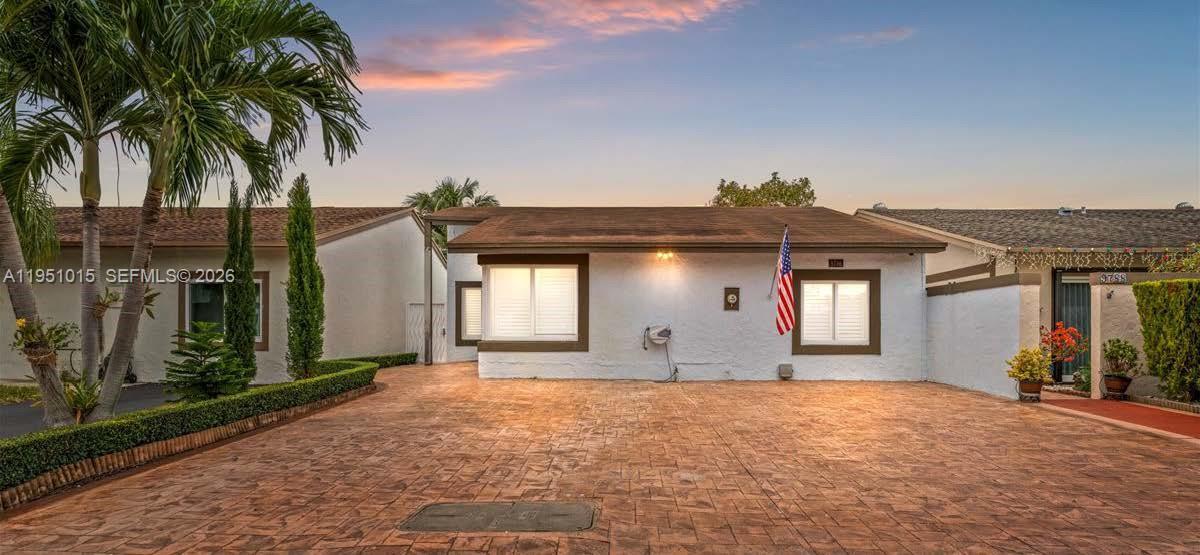 9798 SW 147th Pl, Miami FL 33196