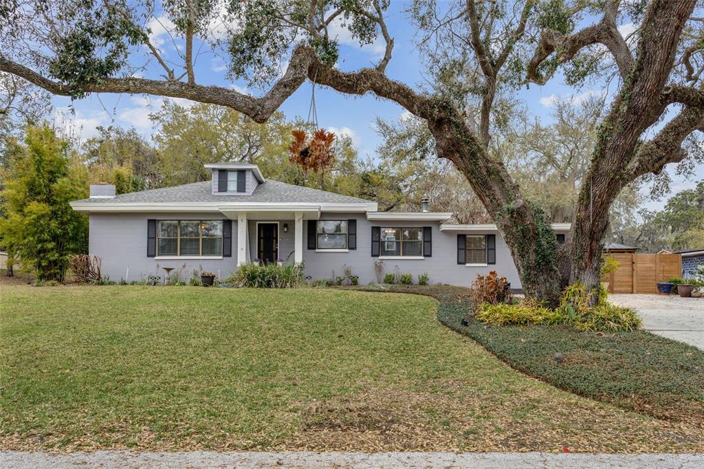 748 OAK DRIVE