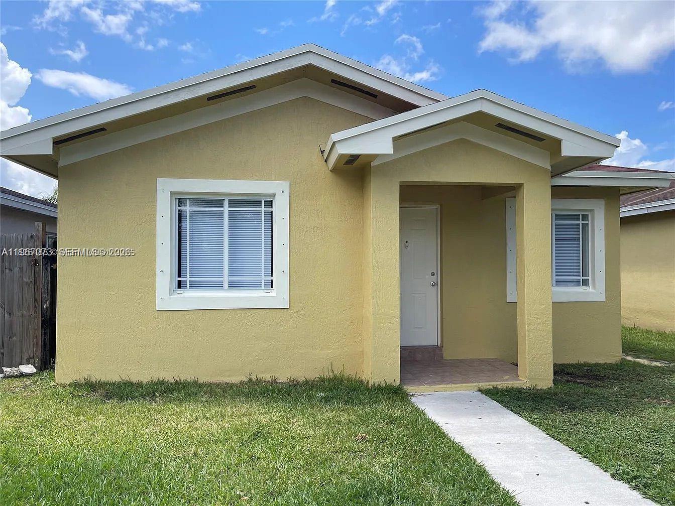 937 SW 8th Pl, Florida City FL 33034