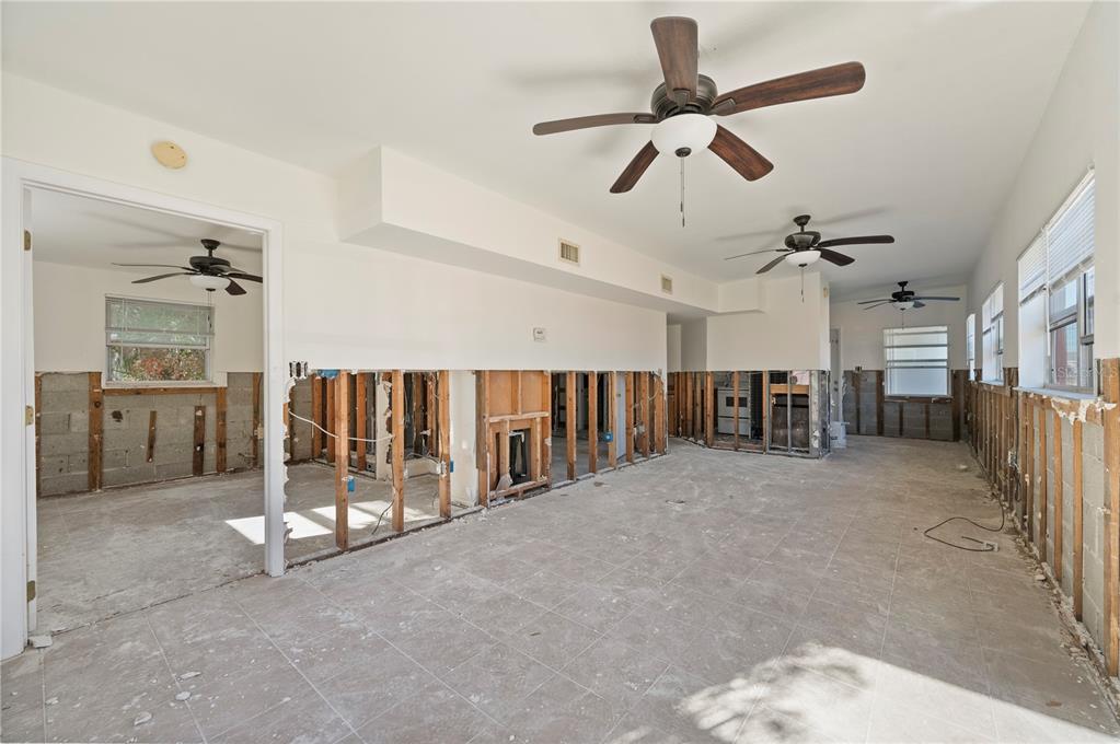 23116 SENECA AVENUE, PUNTA GORDA, FL — photo 3 of 28