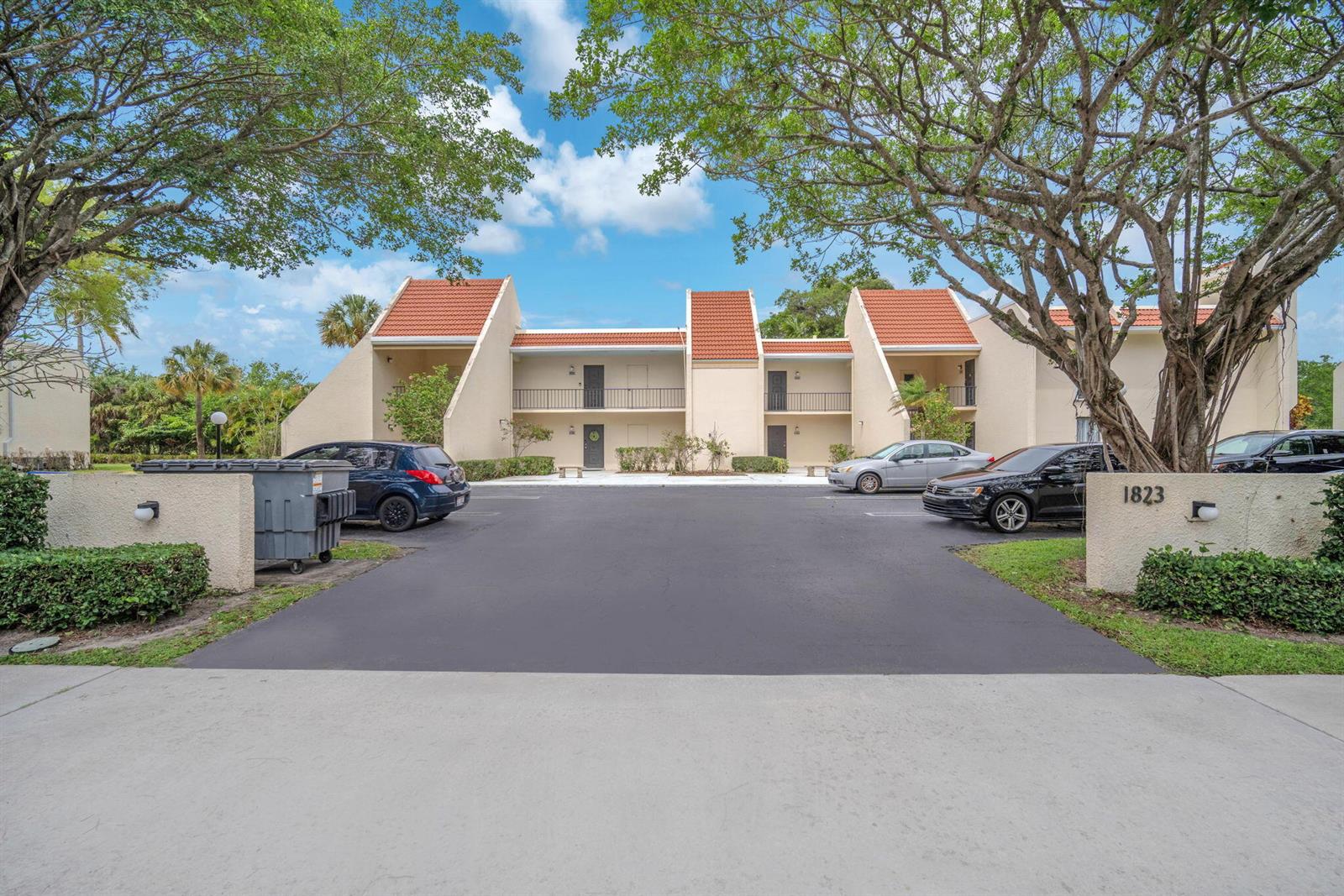 1823 Presidential Way # E101, West Palm Beach FL 33401