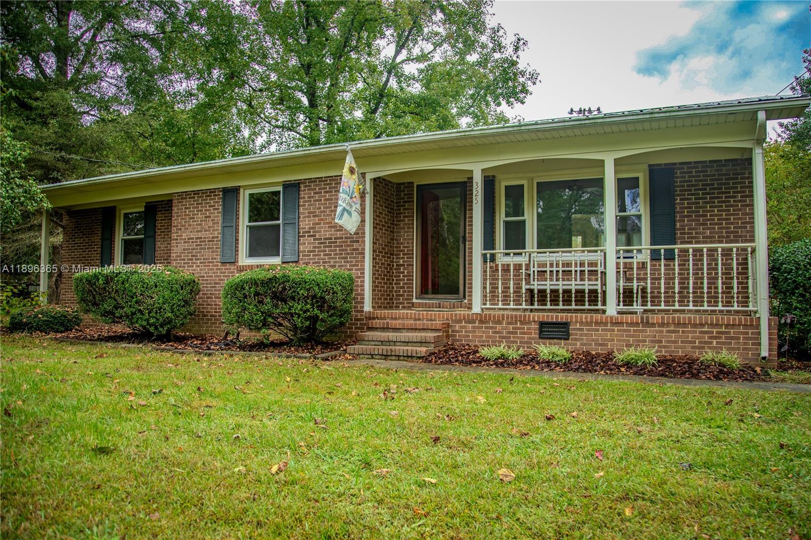 325 Craven St, NC 27209