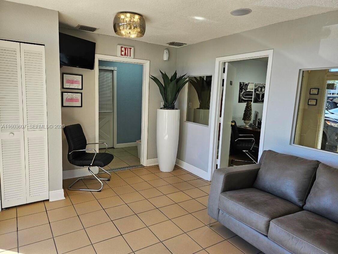 4010 E 8th Ave, Hialeah FL 33013, HIALEAH, FL — photo 4 of 26