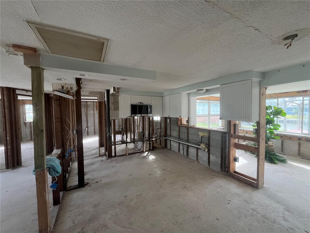 13639 FRANCES AVENUE, HUDSON, FL — photo 5 of 11