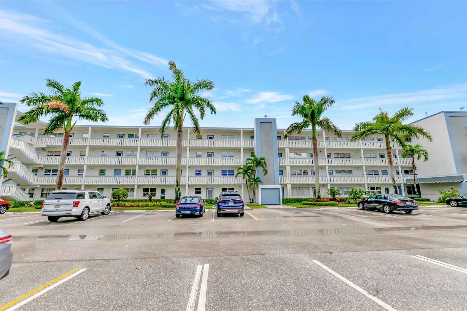 1072 Yarmouth D, Boca Raton FL 33434