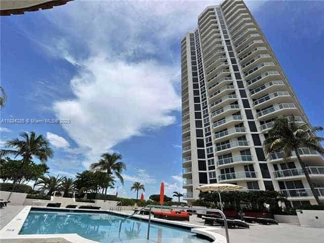 7330 Ocean Ter # C, Miami Beach FL 33141