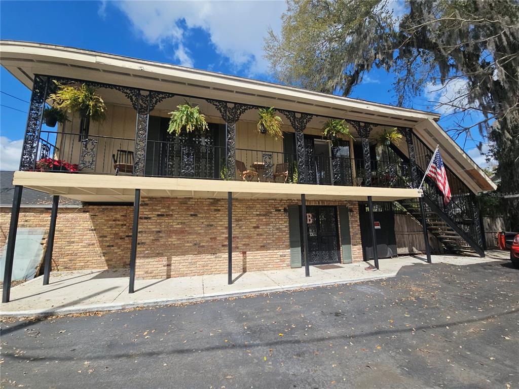 529 N FERN CREEK AVENUE