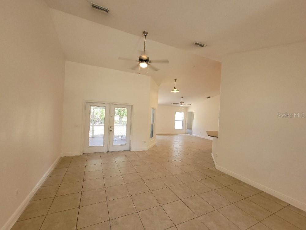 1422 JAKWAY ROAD, NORTH PORT, FL — photo 3 of 23