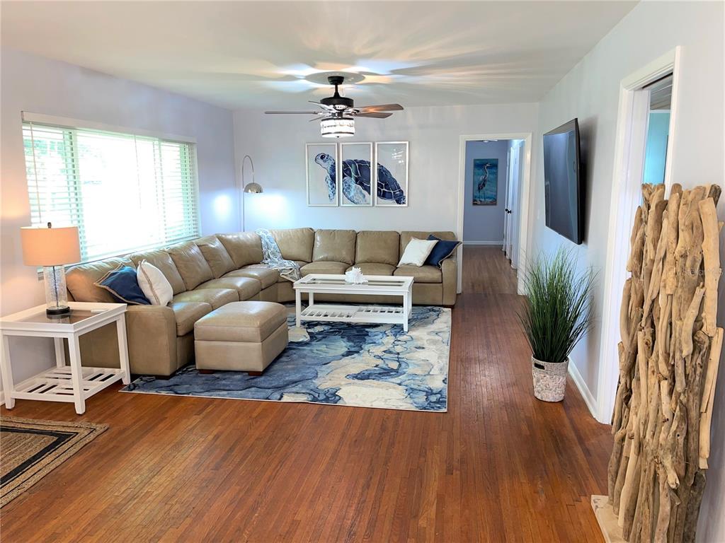 1963 RIPON DRIVE, CLEARWATER, FL — photo 3 of 29