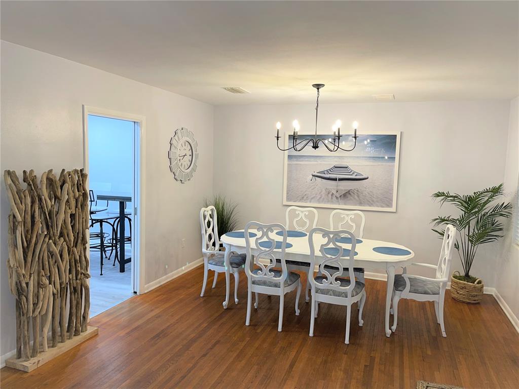 1963 RIPON DRIVE, CLEARWATER, FL — photo 4 of 29