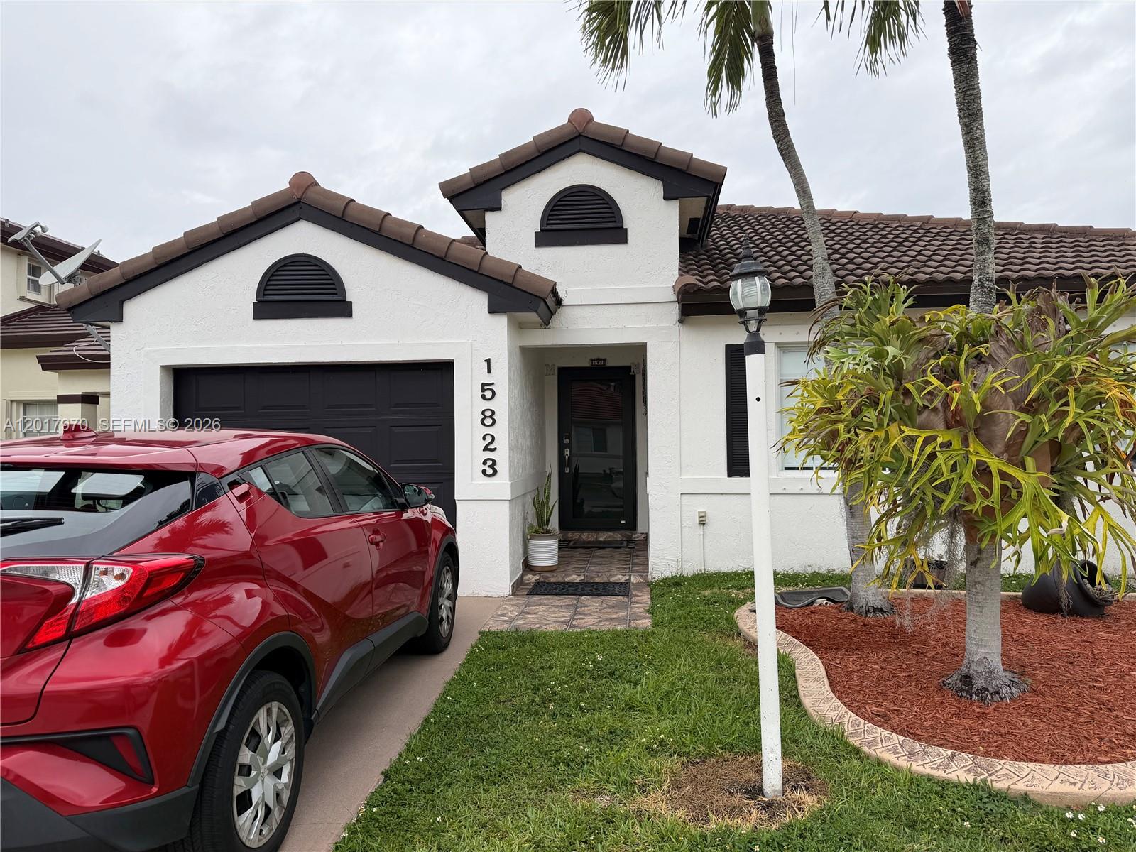 15823 SW 82nd St, Miami FL 33193