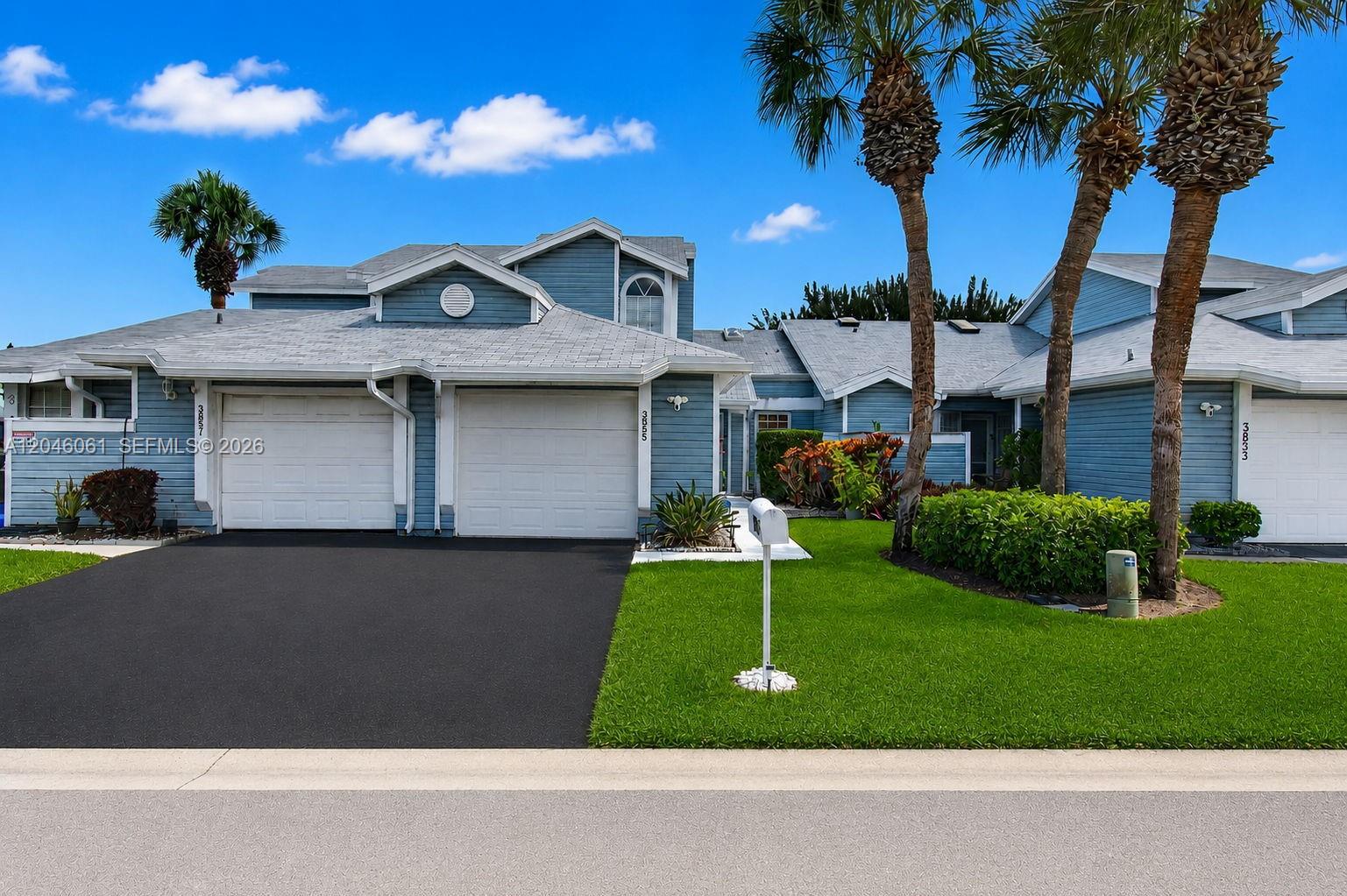 3855 Island Club Cir, Lake Worth FL 33462