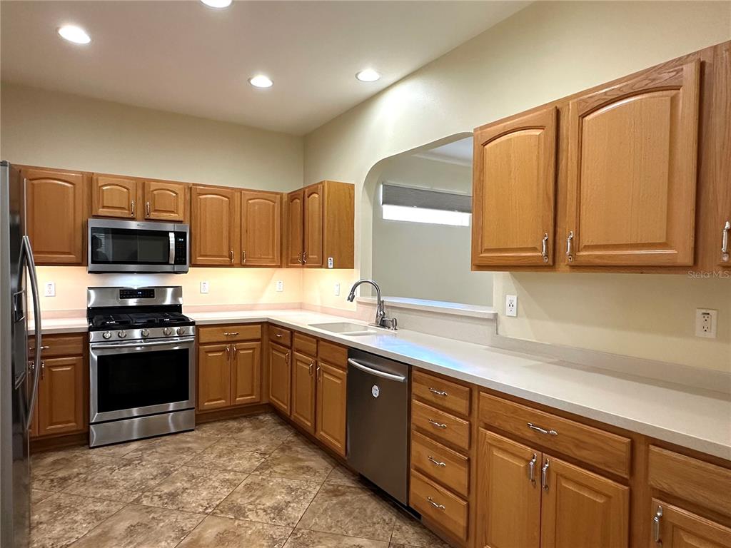 8394 SW 82ND LOOP, OCALA, FL — photo 5 of 30