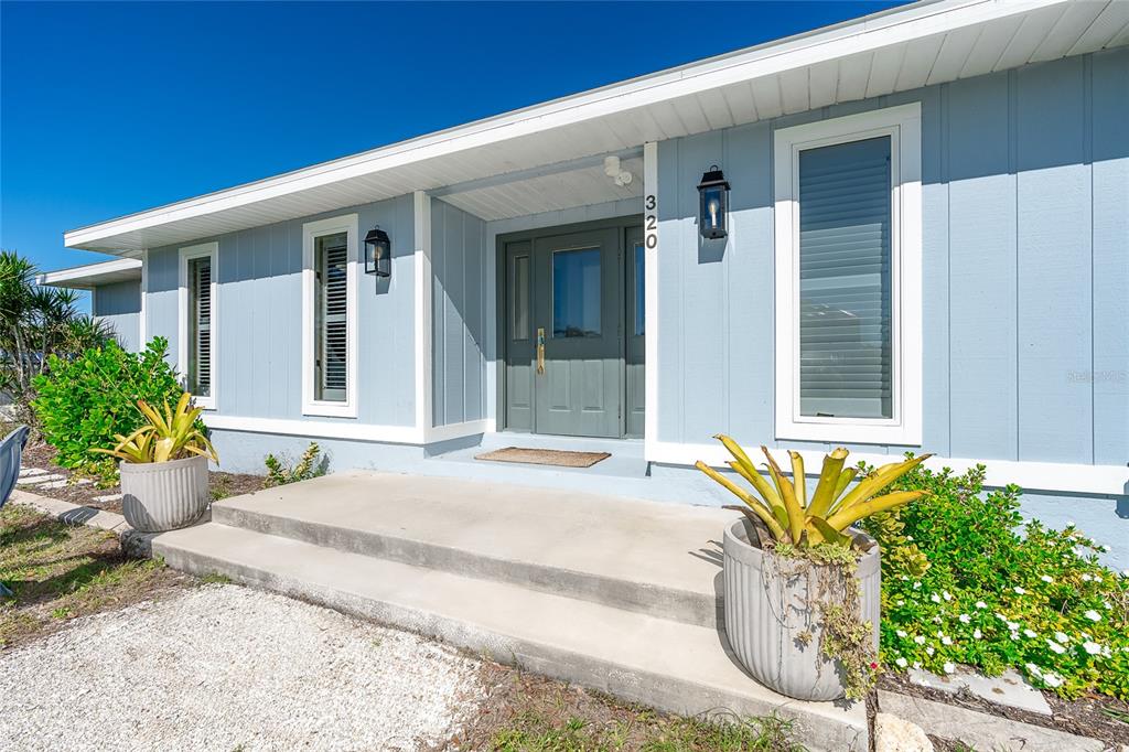 320 ANCHOR ROW, PLACIDA, FL — photo 4 of 30
