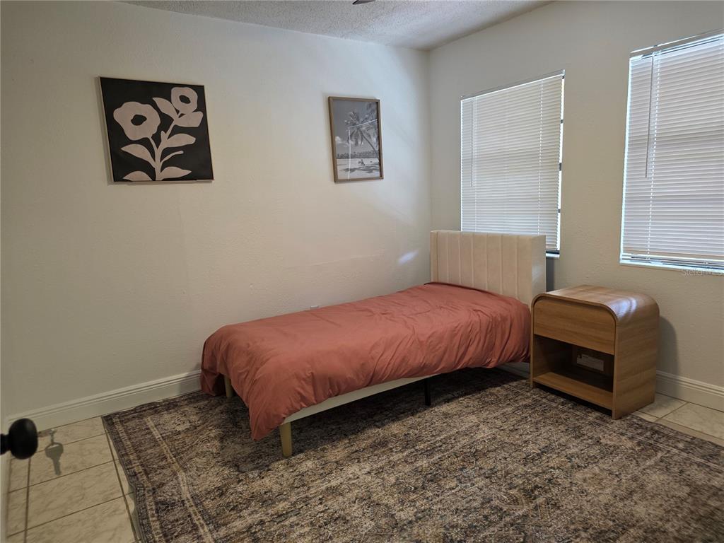 3422 W IDLEWILD AVENUE UNIT 1- B