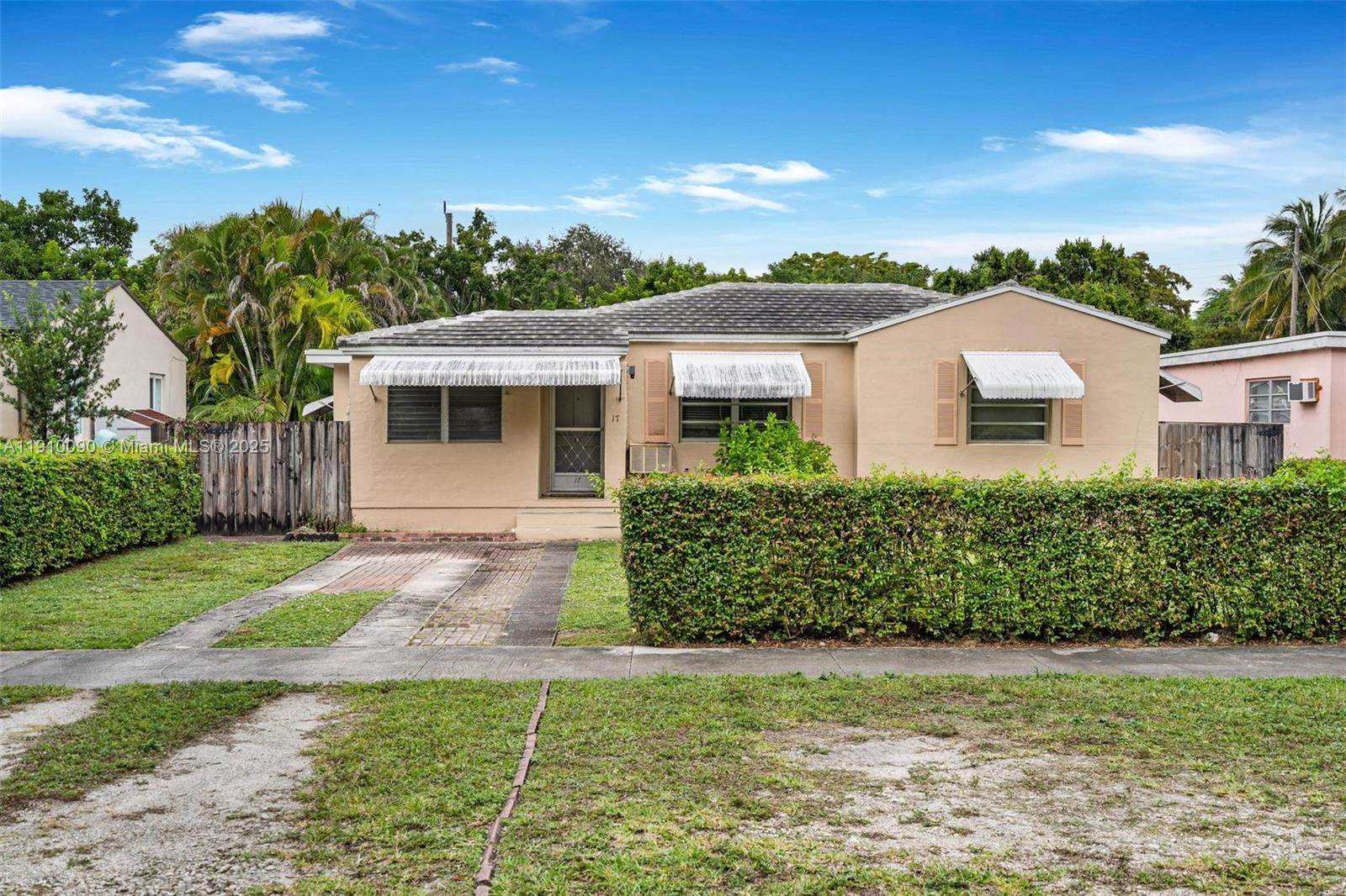 17 N Melrose Dr, Miami Springs FL 33166