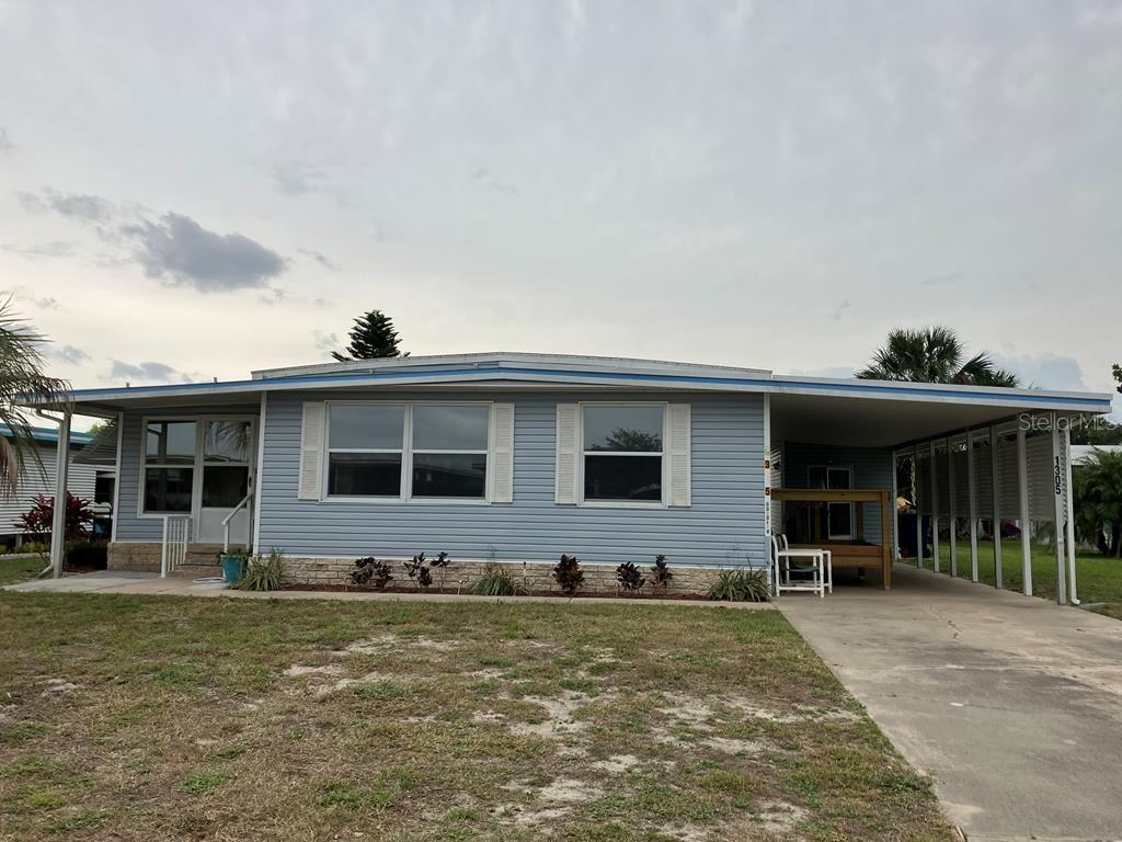 1305 MOHAWK CIRCLE