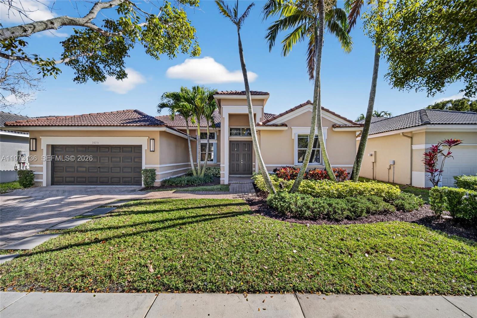 1623 Blue Jay Cir, Weston FL 33327