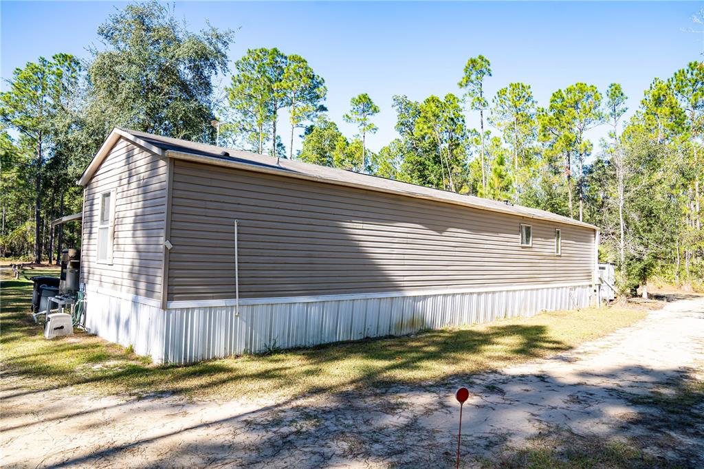 132 NUTMEG TRAIL, INTERLACHEN, FL — photo 2 of 30