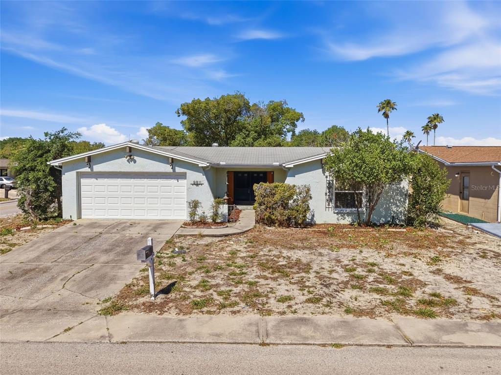 9811 WOODSTOCK LANE
