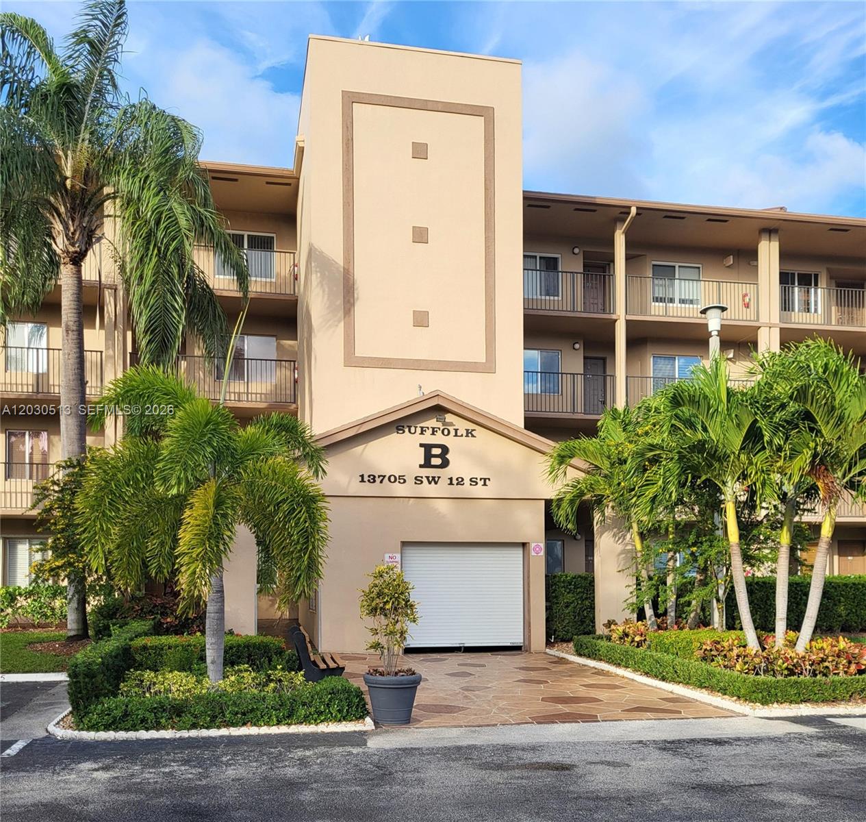13705 SW 12th St # 304B, Pembroke Pines FL 33027