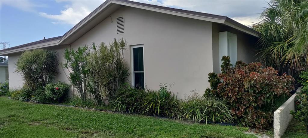 4476 LAKE BOULEVARD, CLEARWATER, FL — photo 2 of 17