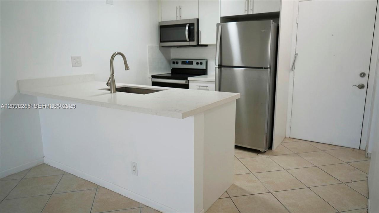 2771 Riverside Dr # A, Coral Springs FL 33065