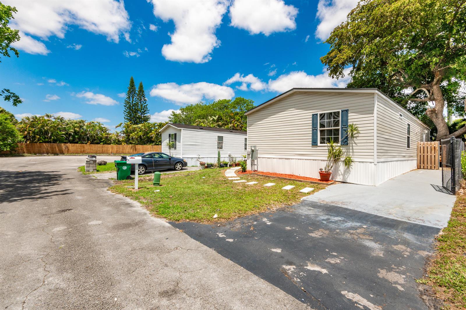 13431 SW 9th Court, Davie FL 33325