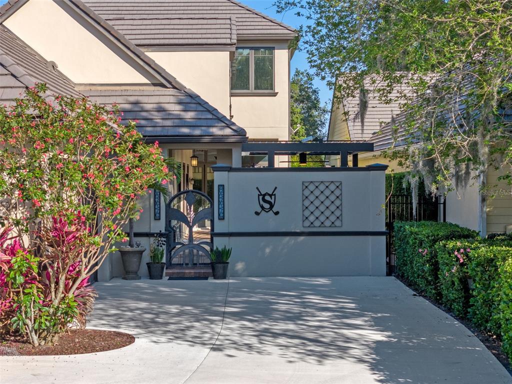 9624 BRYANSTON DRIVE