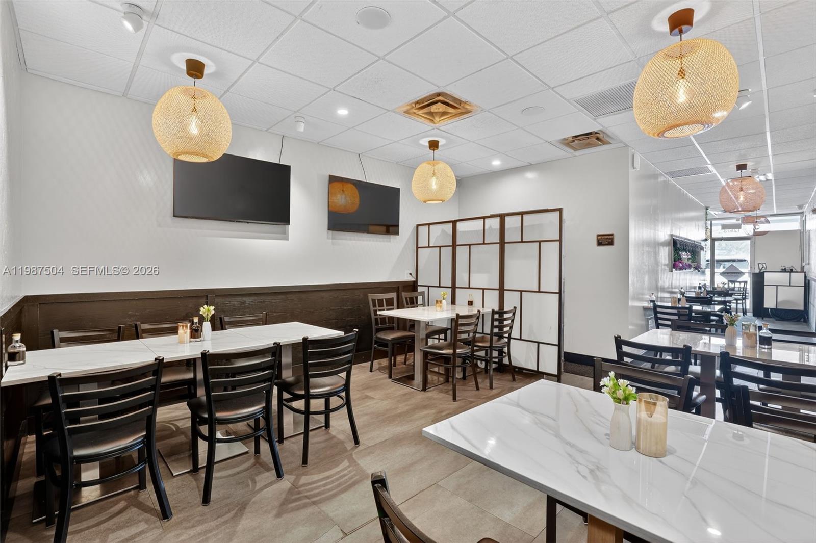 Restaurant For Sale in the heart of Kendall, Kendall FL 33186