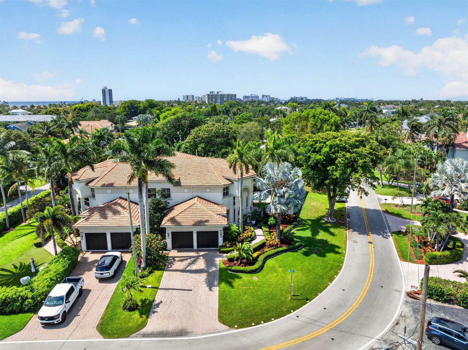 2844 NE 26th Avenue, Lighthouse Point FL 33064