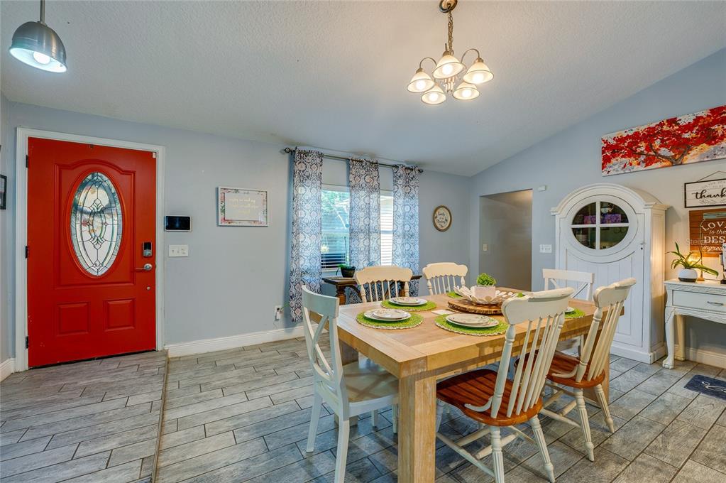 578 N GOODRICH DRIVE, DELTONA, FL — photo 4 of 30