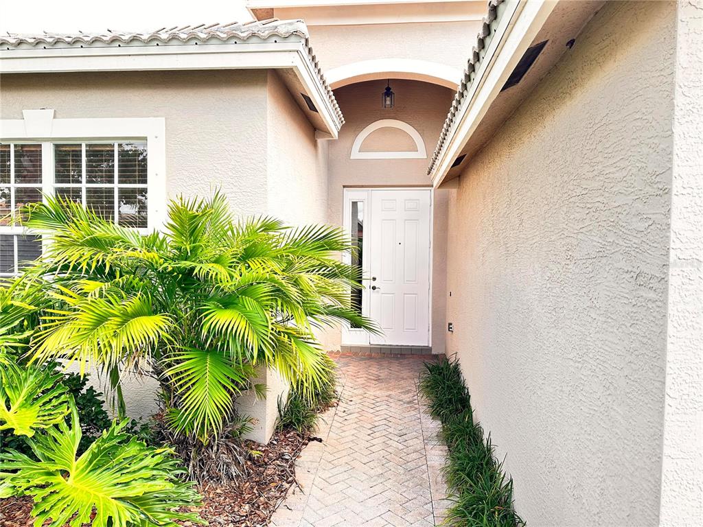 4950 SANDY BROOK CIRCLE, WIMAUMA, FL — photo 2 of 27