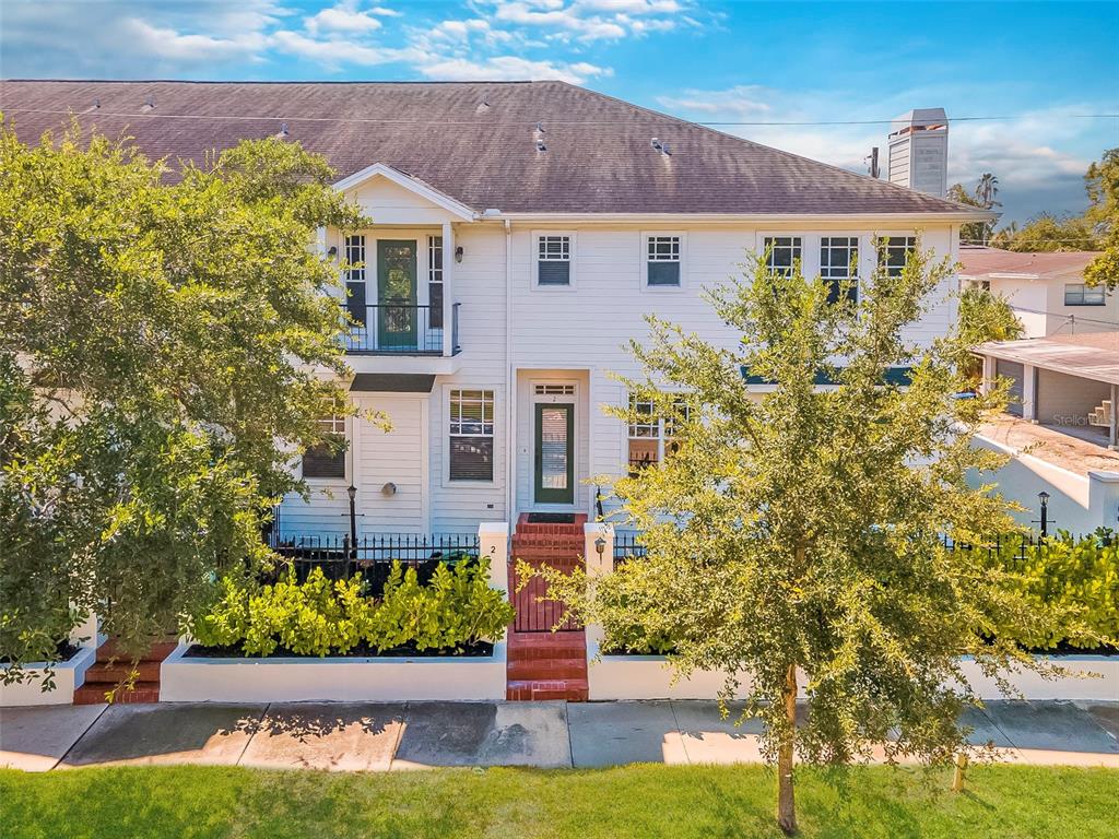 113 BOSPHOROUS AVENUE UNIT 2
