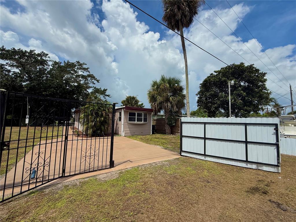 3603 SE 35TH AVENUE, OKEECHOBEE, FL — photo 3 of 15