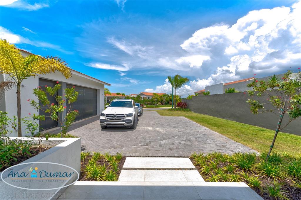 902 ISLA NORTE, DORADO, PR — photo 2 of 17