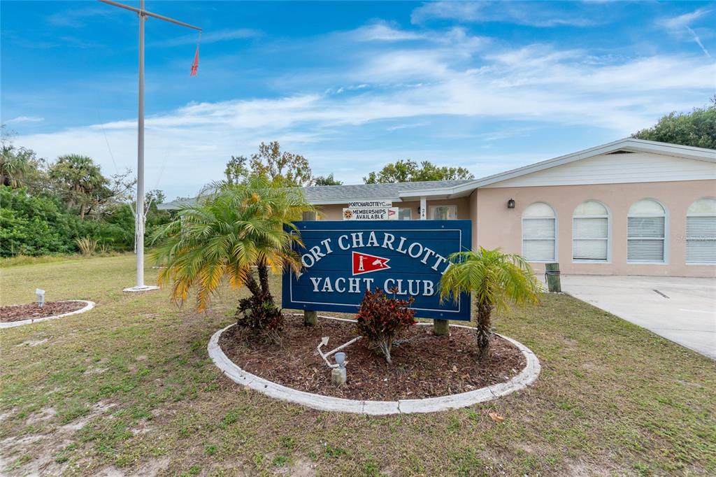 22445 GLASS LN