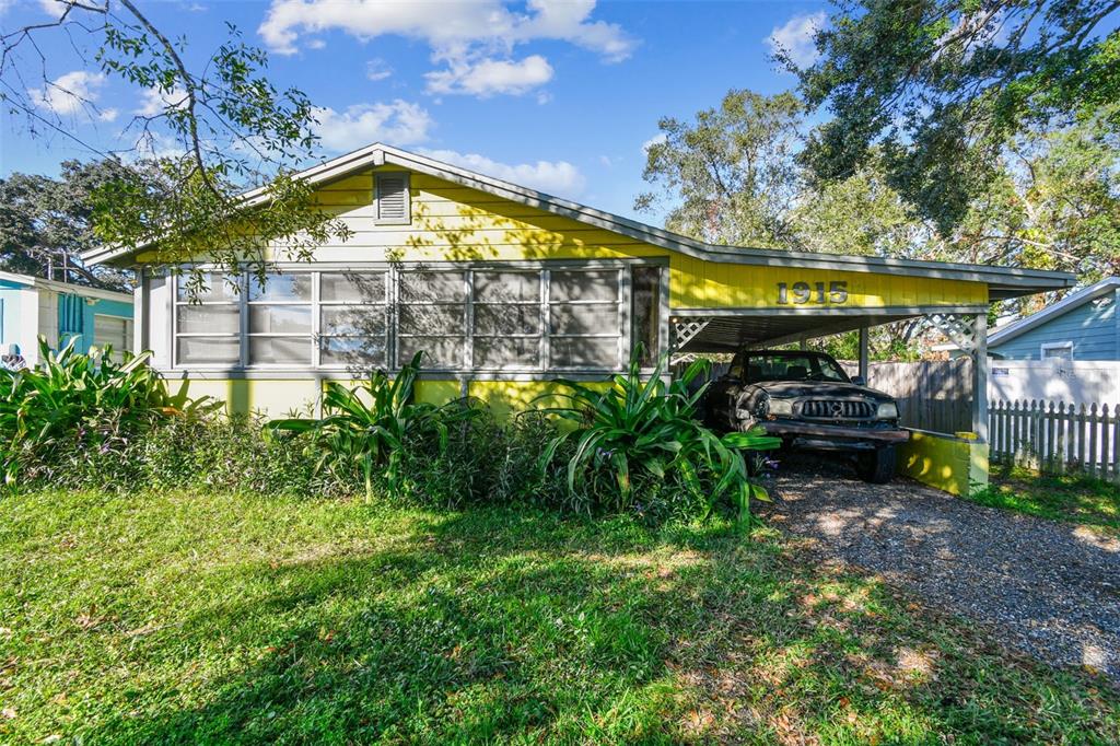 1915 W FERN STREET