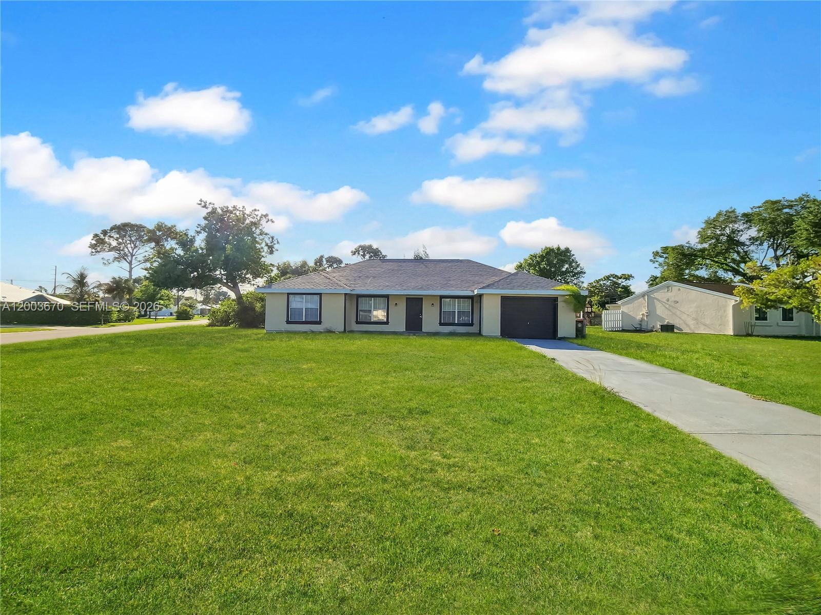 2445 SW 6th Rd SW, Vero Beach FL 32962