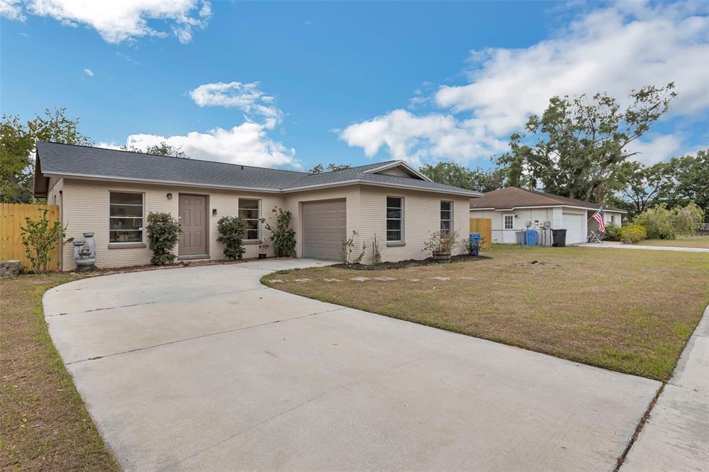 1818 KIM ACRES LANE