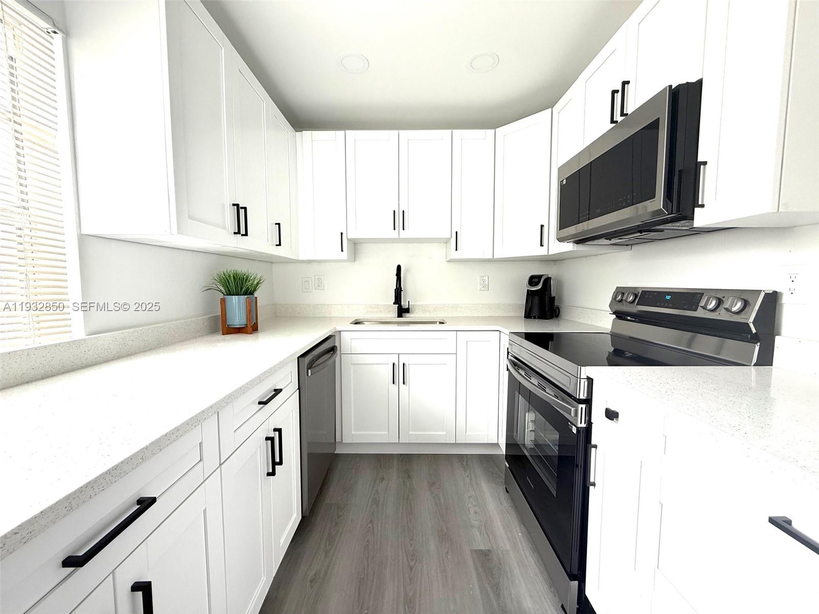 521 Normandy K # 521, Delray Beach FL 33484