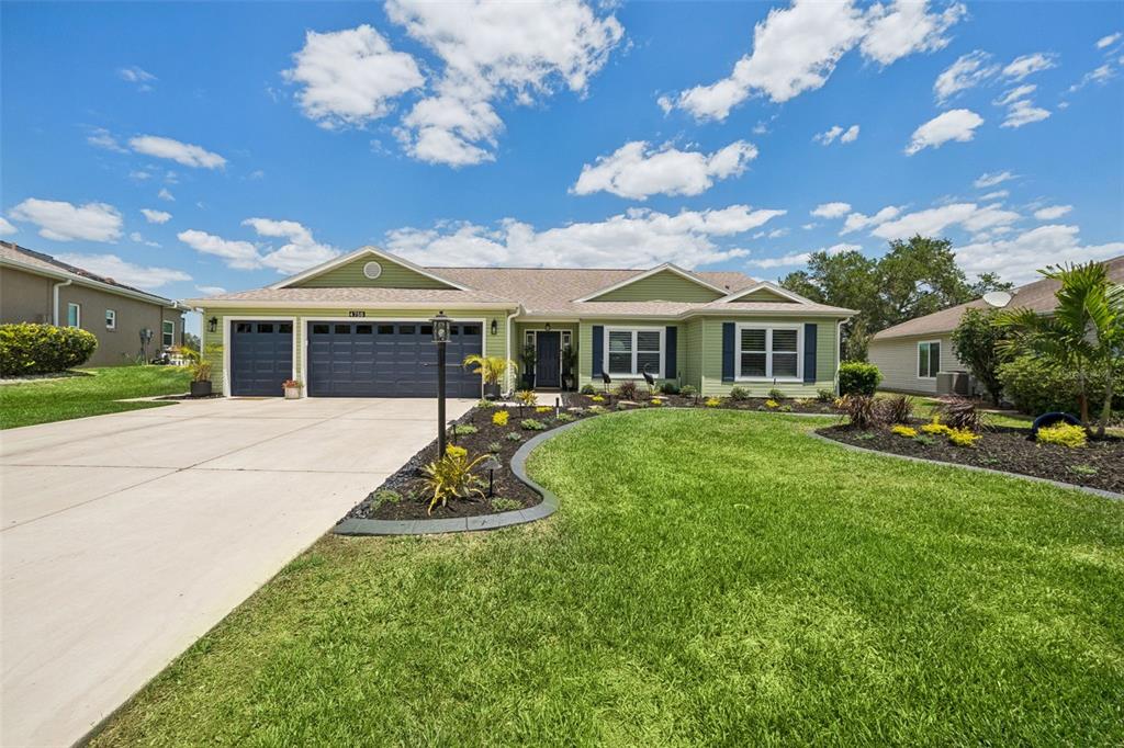 4750 SAWGRASS LAKE CIR