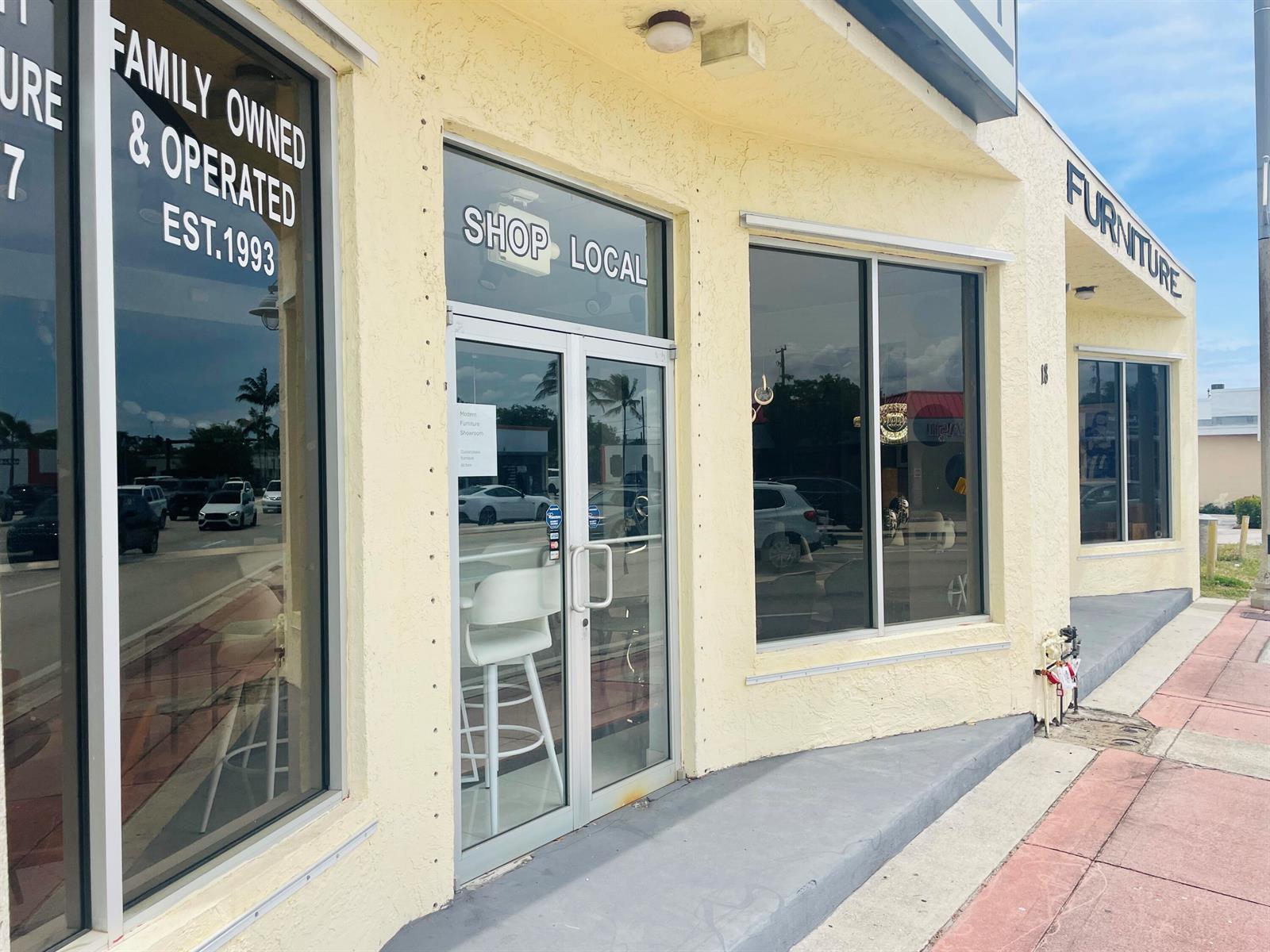A yellow stucco storefront with large glass windows and a glass-paned double door entrance — 18 S Federal Highway, Pompano Beach FL 33062, POMPANO BEACH, FL