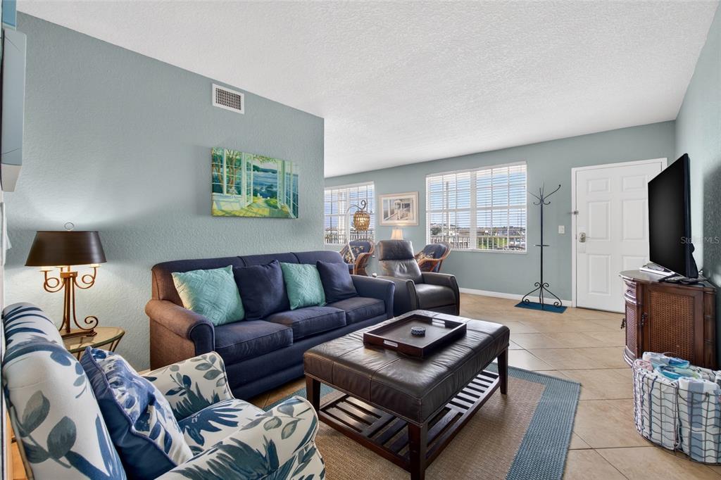 445 HAMDEN DRIVE UNIT 405, CLEARWATER BEACH, FL — photo 5 of 30