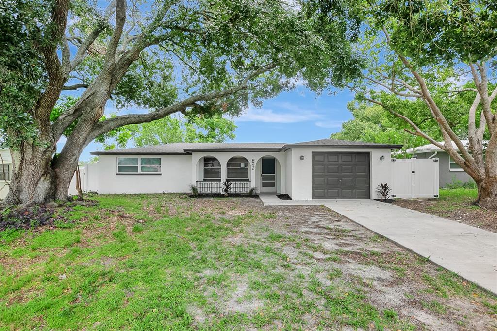 6234 MAPLEWOOD DRIVE