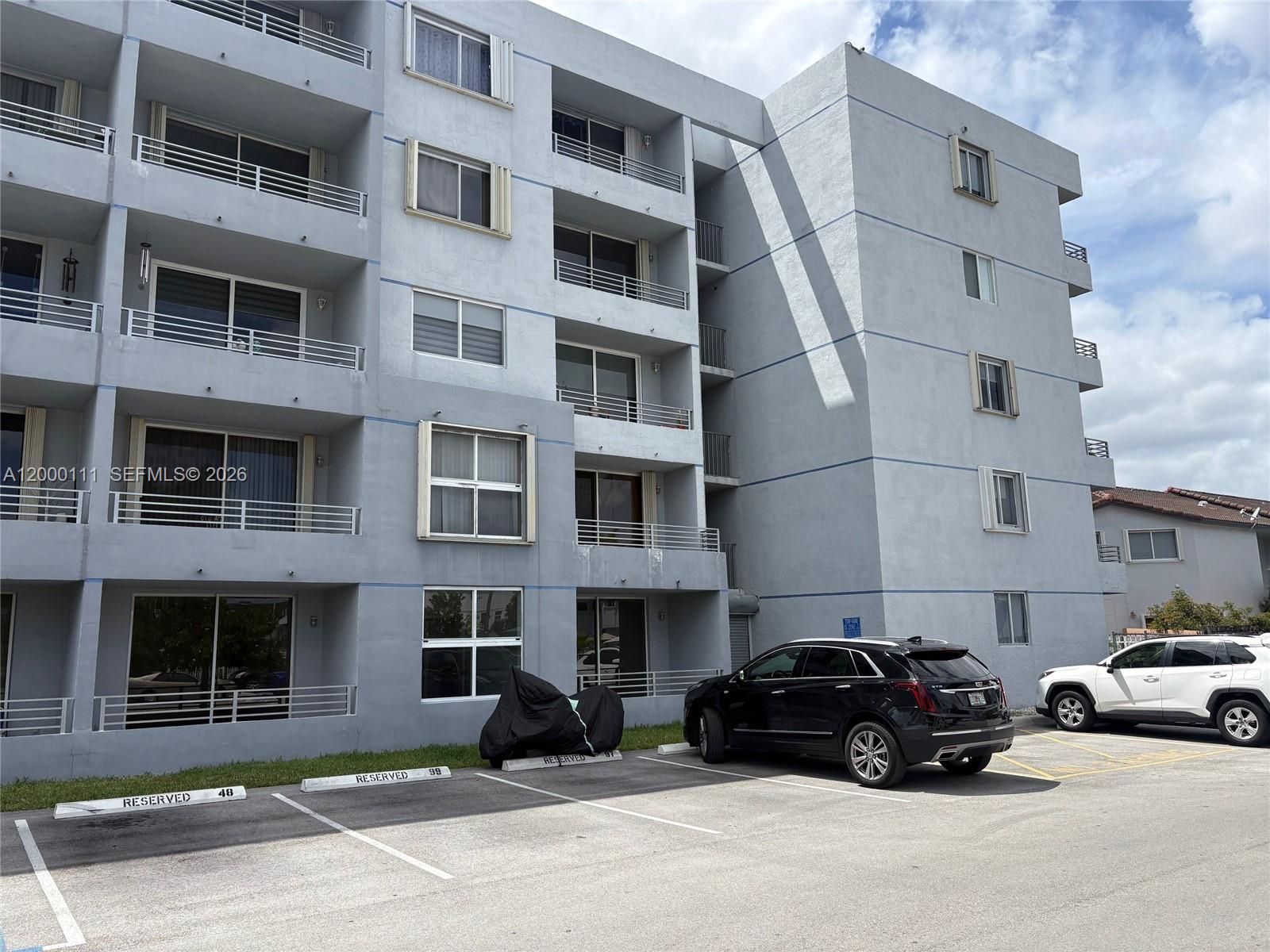 8231 NW 8th St # 102, Miami FL 33126