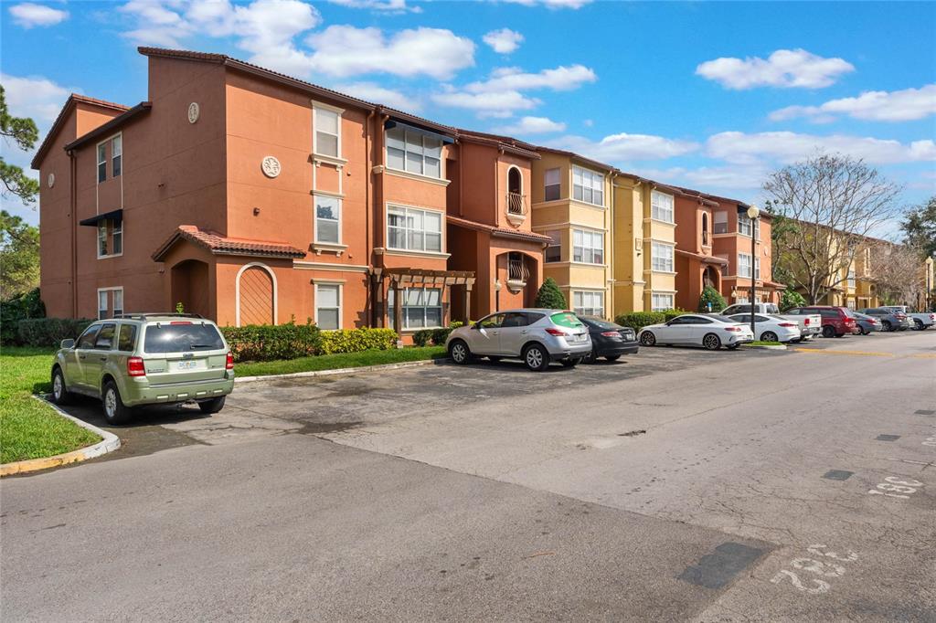 5120 CONROY ROAD UNIT 32