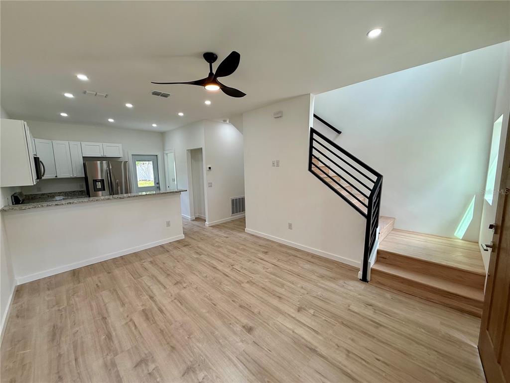 318 SE 6TH STREET, WILLISTON, FL — photo 5 of 27