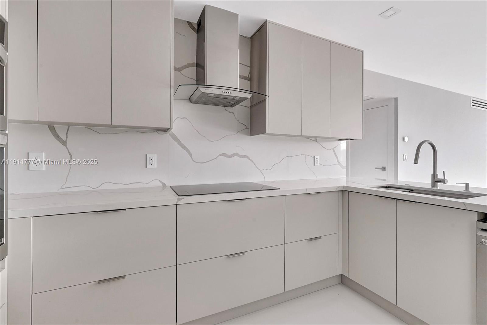 20379 W Country Club Dr # 1233, Aventura FL 33180
