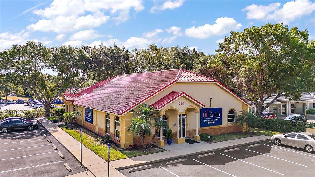 700 DOCTORS COURT, LEESBURG, FL — photo 2 of 23